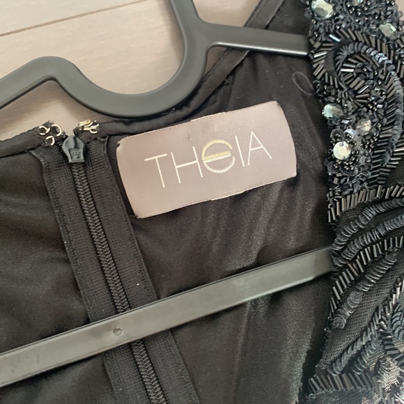 Midi fully beaded/sequinned open shoulder black dress - Picture 5 of 6